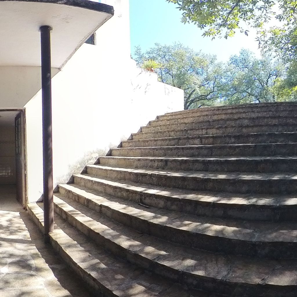 Entrada lateral