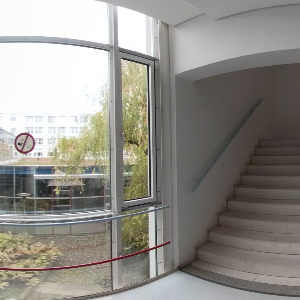 1. Stock Treppenhaus Loristrasse