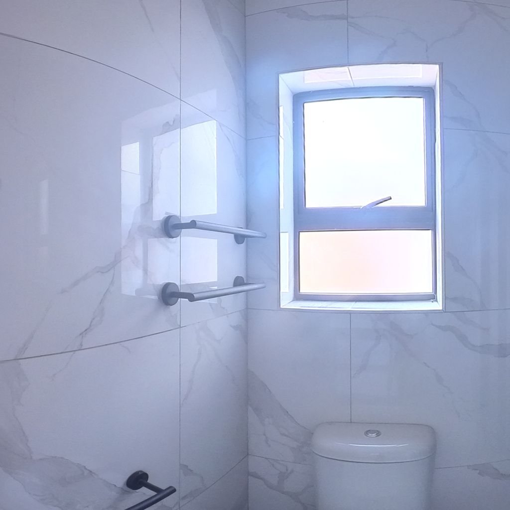 Bathroom1