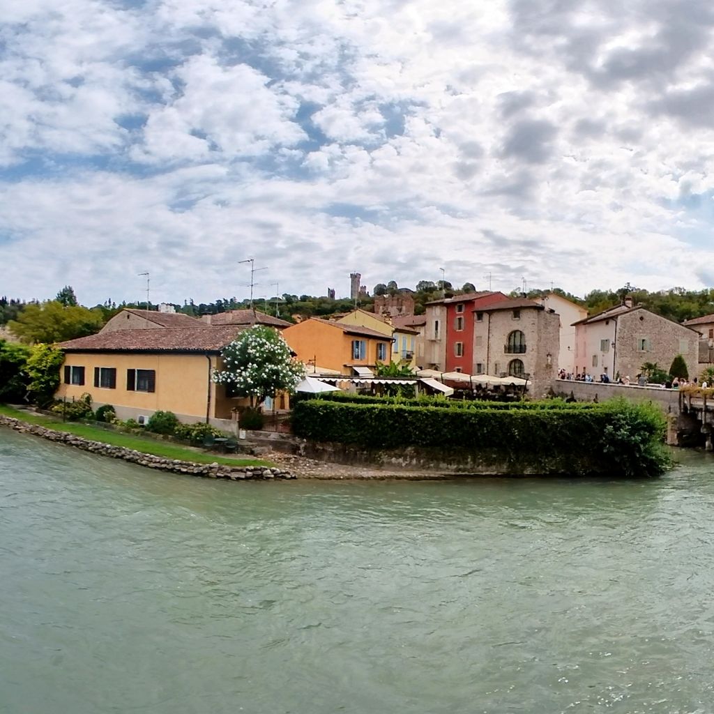 Arrivati a Valeggio sul Mincio e Borghetto