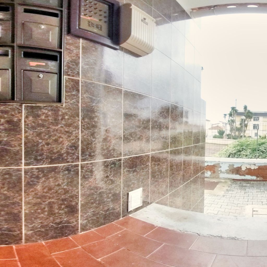 Building hall