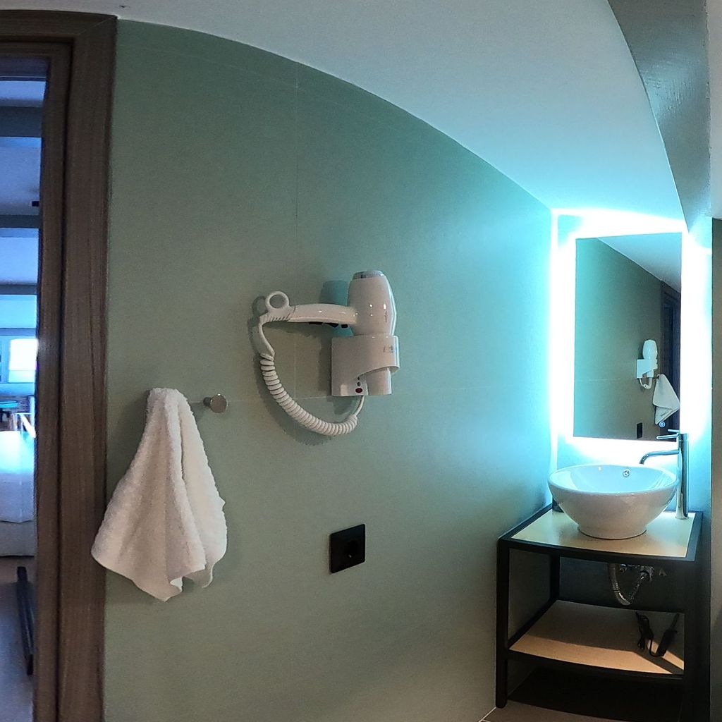upstairs bathroom