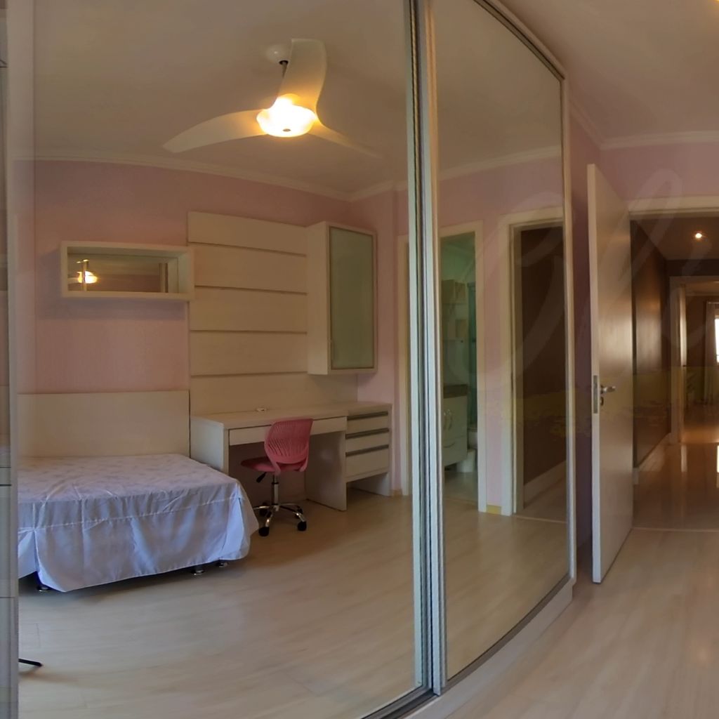 Suite 02