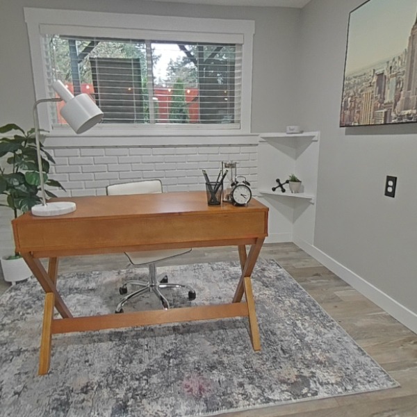 Basement Office/Flex 