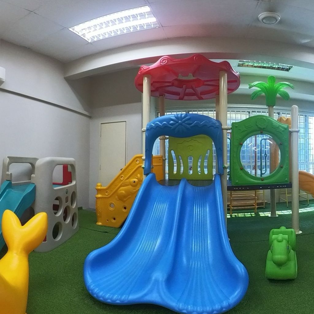 2nd Floor Playground