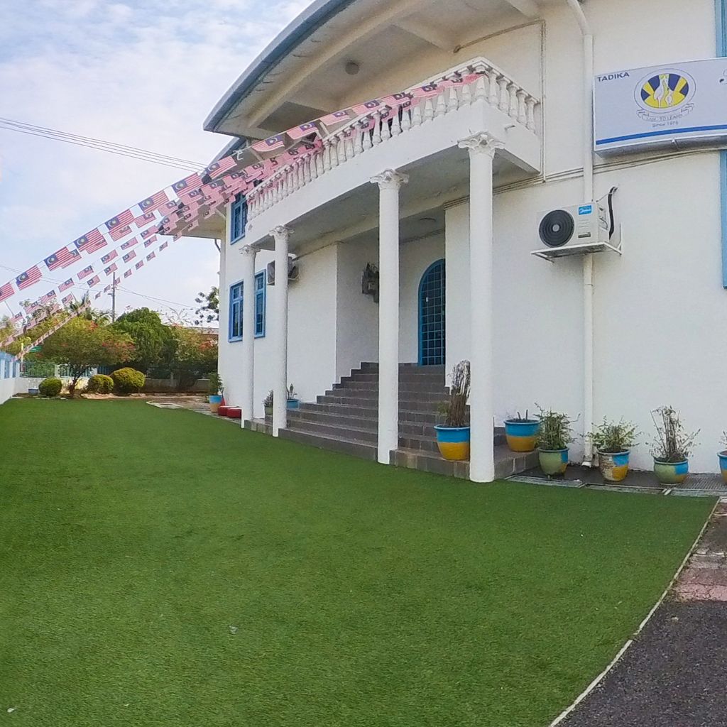 Building Exterior 