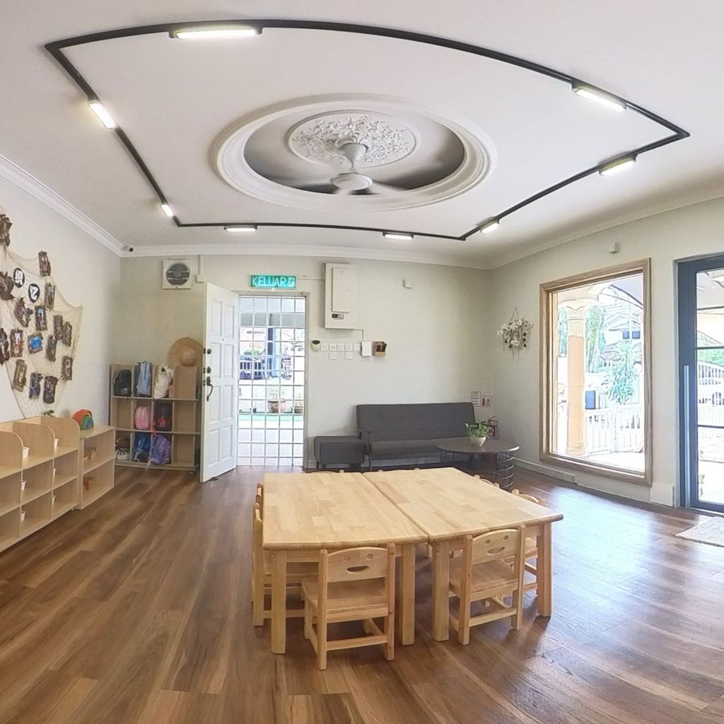 Ground Floor Hall