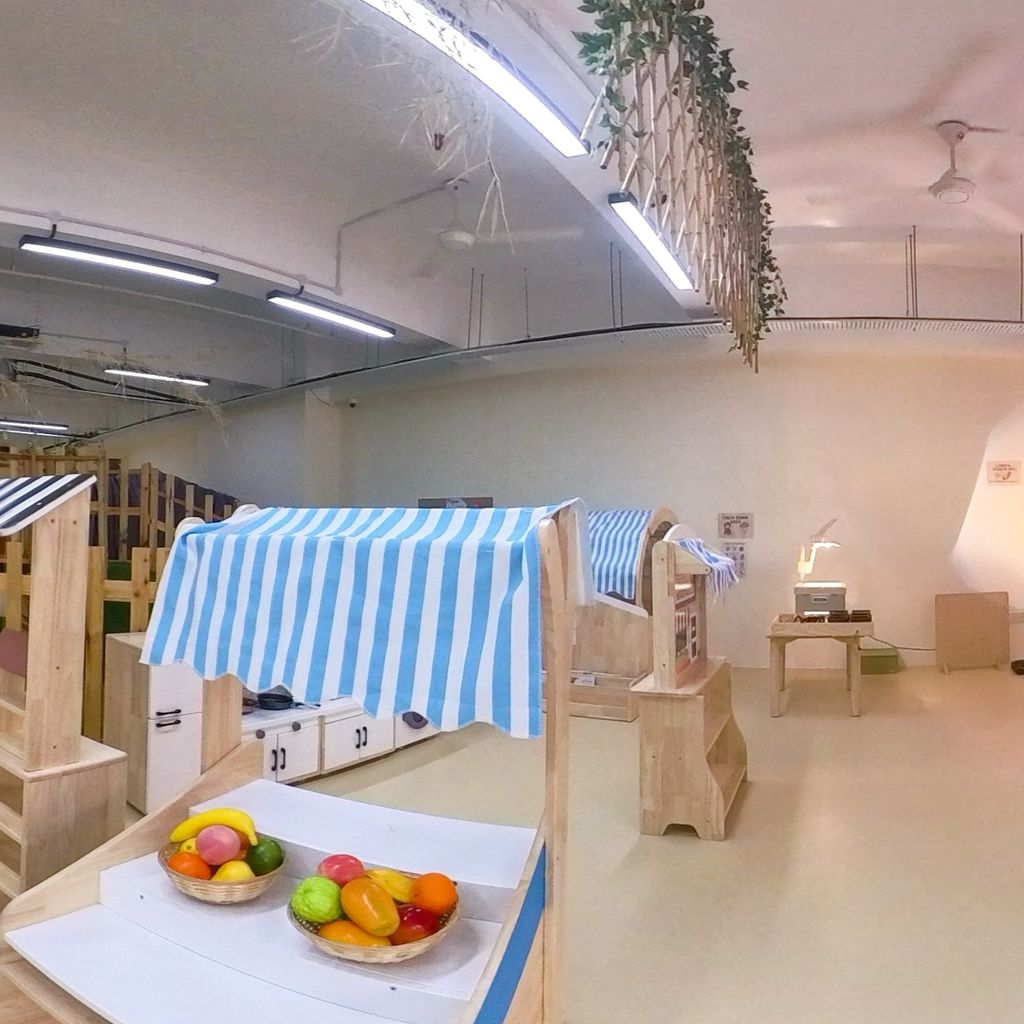 Little Explorer Atelier