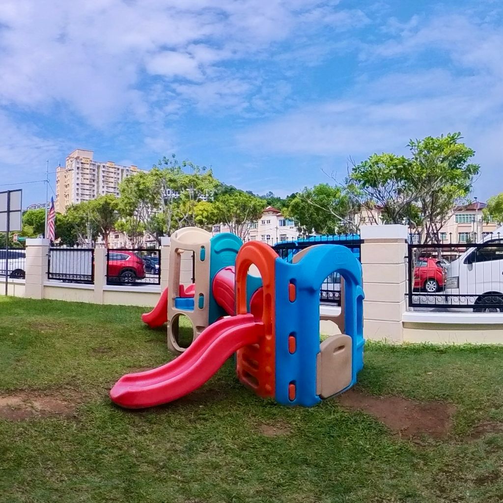 Playground & Mini Garden