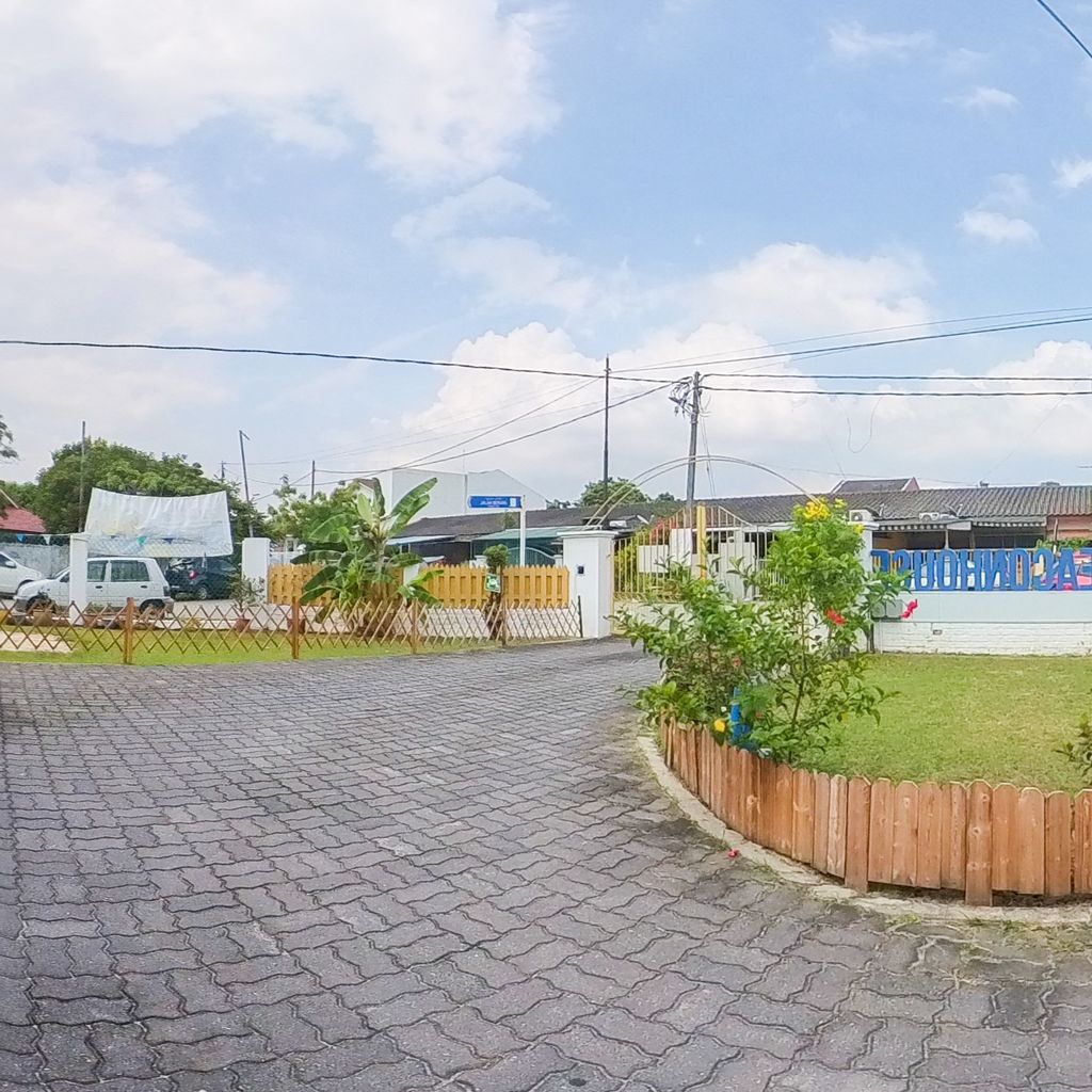 Drive Way