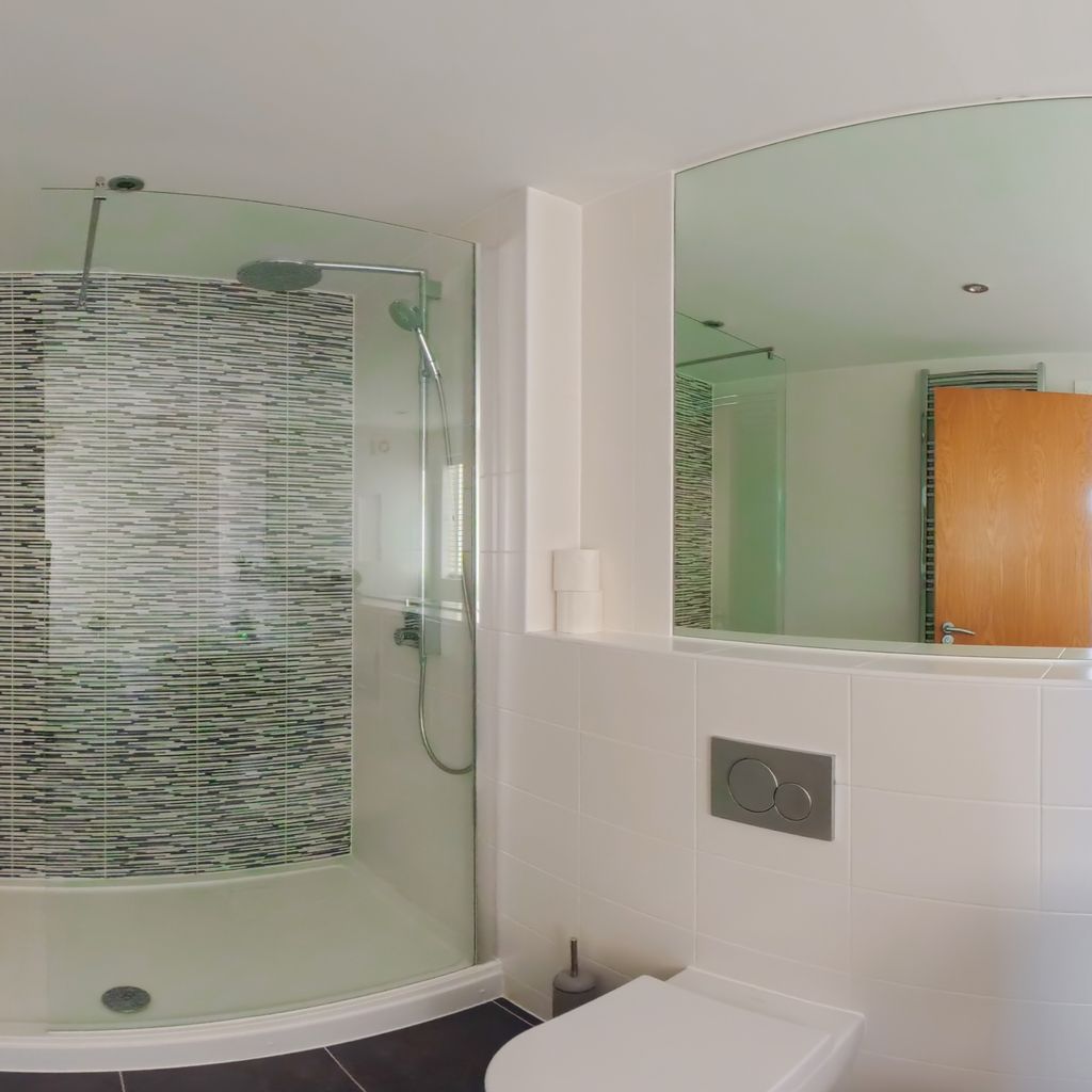 En suite Bathroom 
