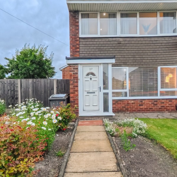 27 Vaudrey Lane Denton, Manchester