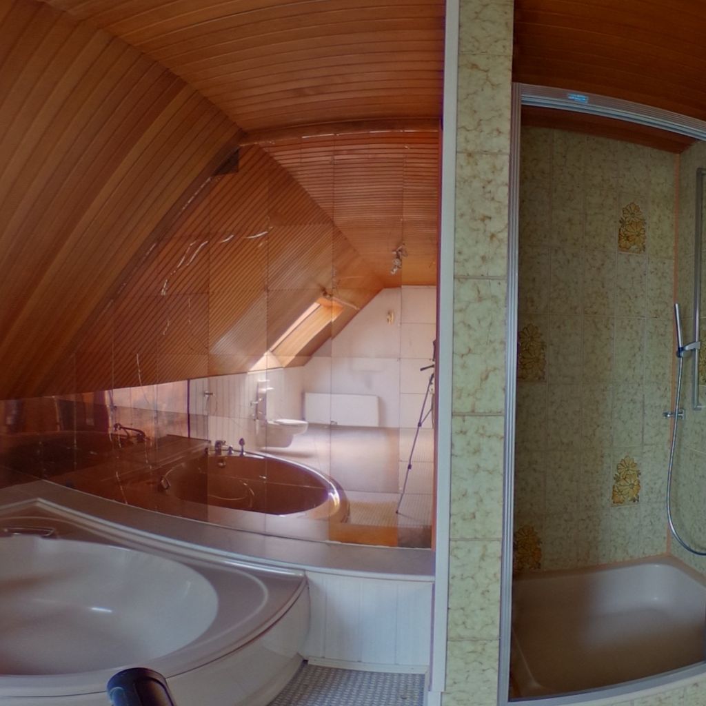 OG: Badezimmer
