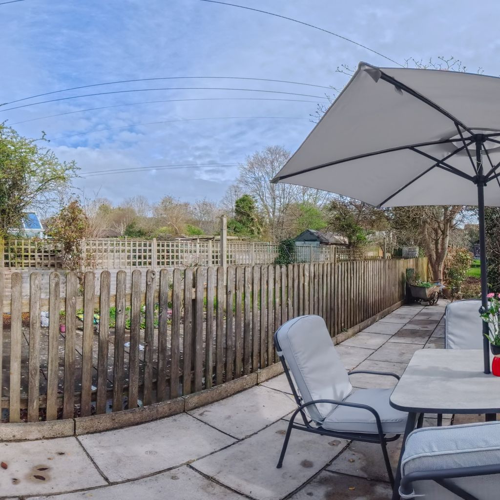 Exterior lounge