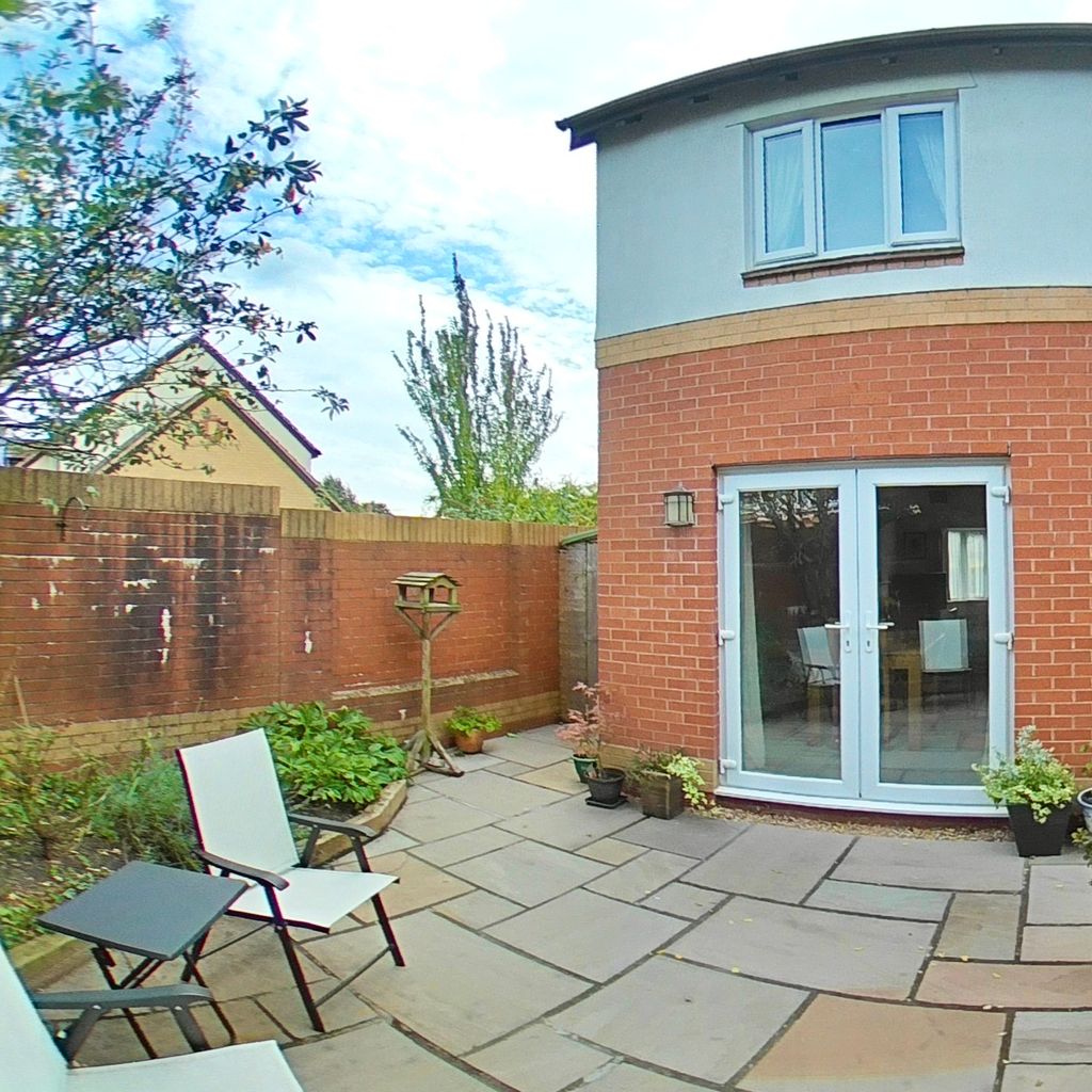 Rear lounge