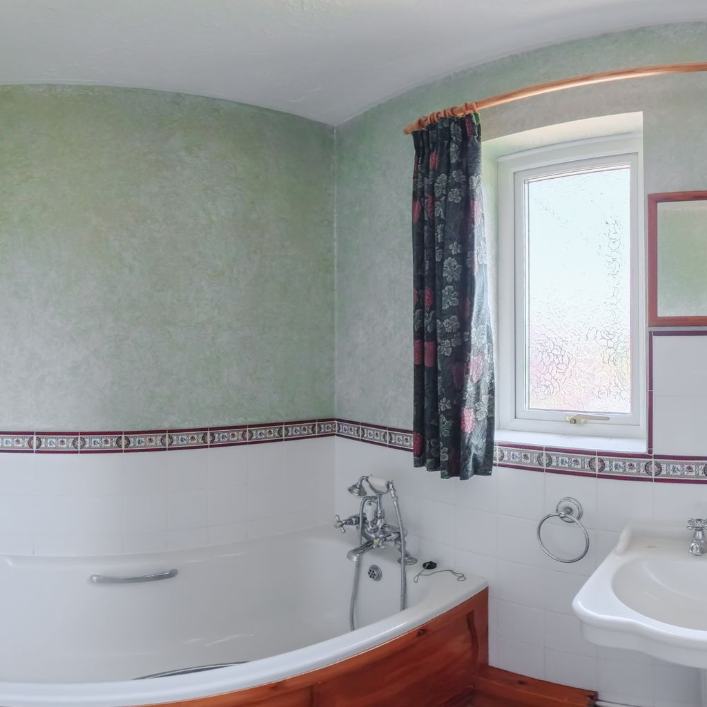 Family bathroom