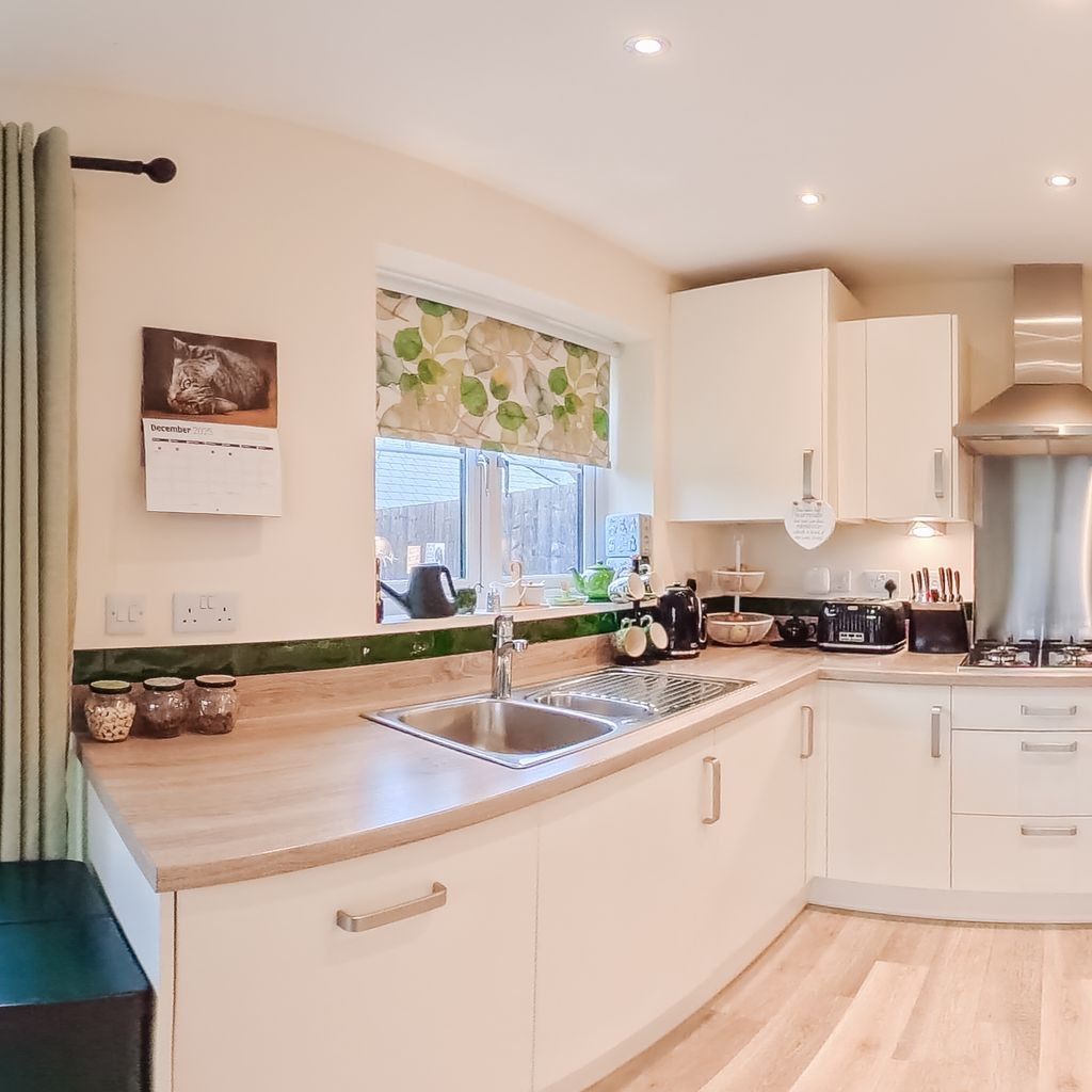 Kitchen diner 