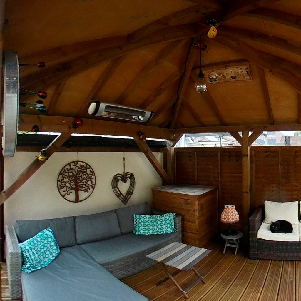 Rear lounge