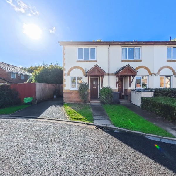 12 Briar Mead