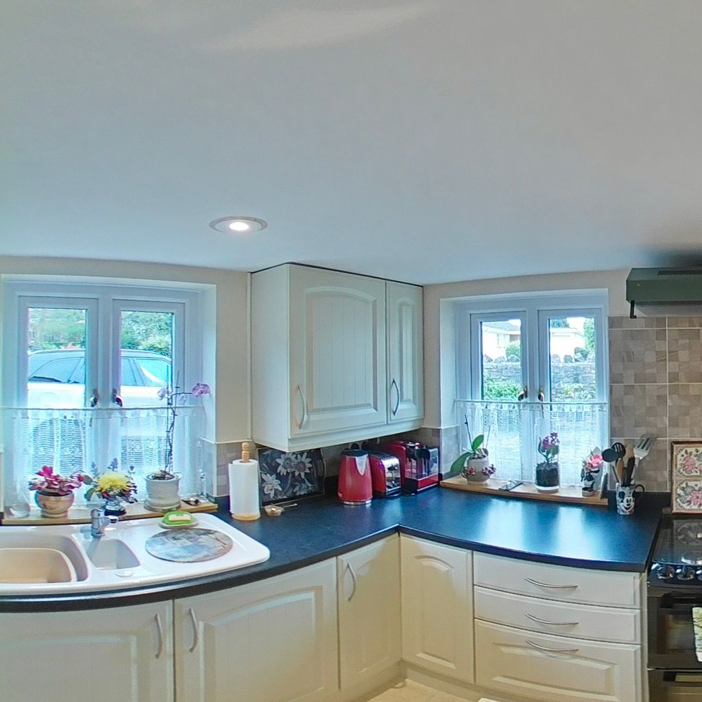 Kitchen (2)
