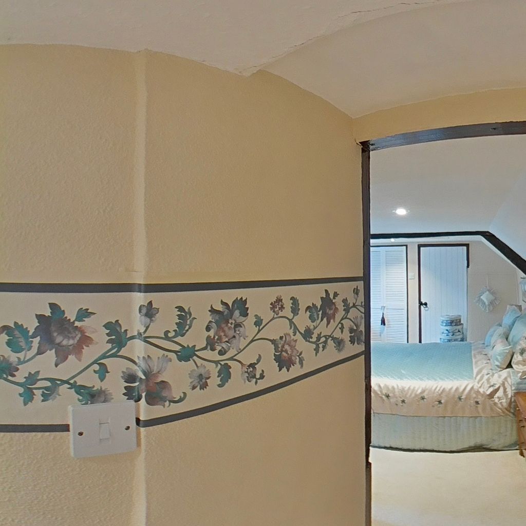 Bedroom 2 (2)