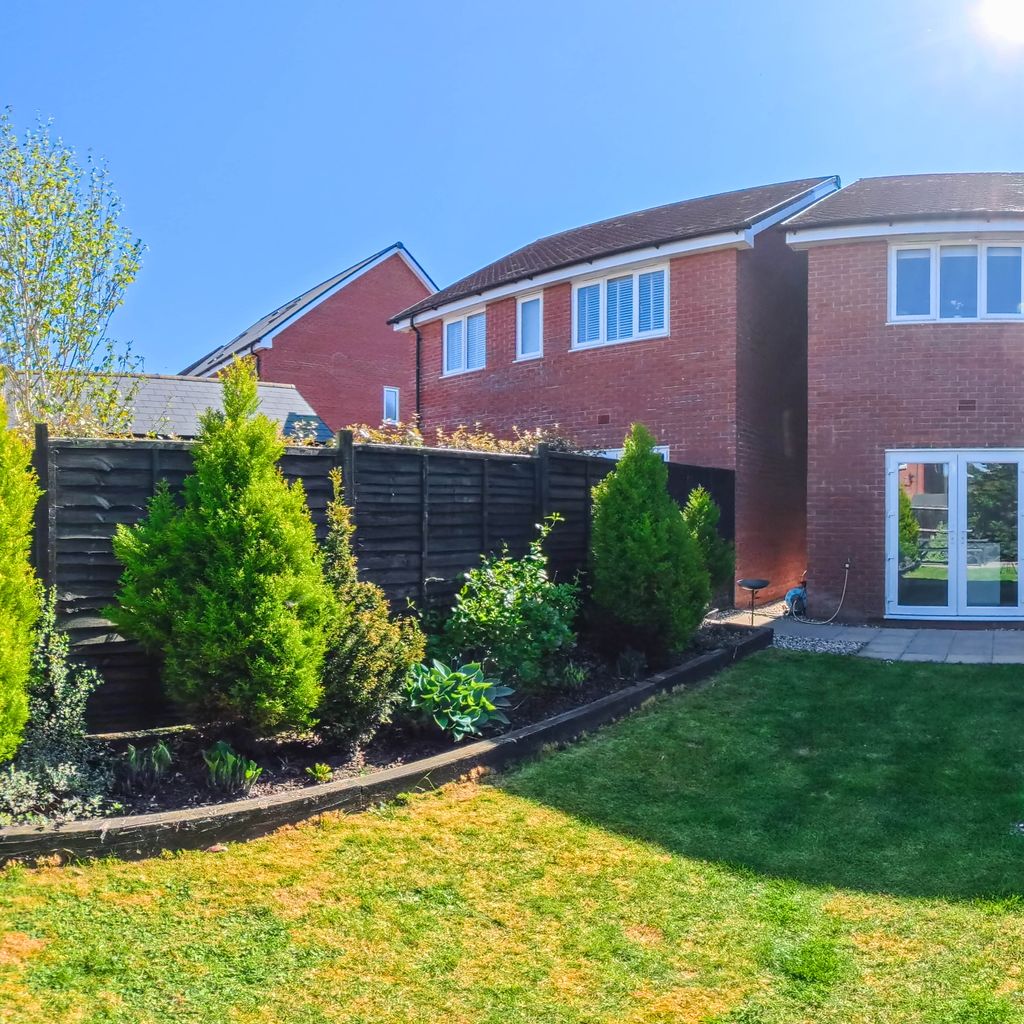 Garden rear