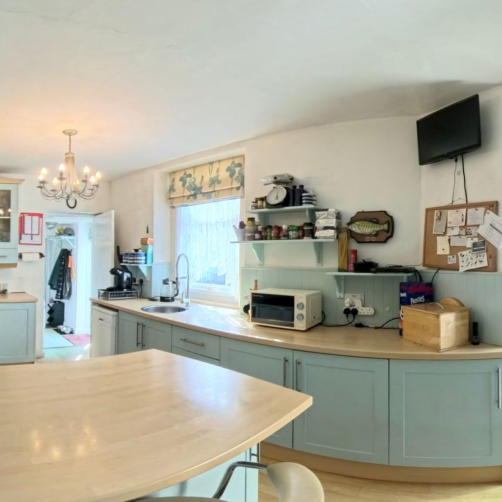 Kitchen breakfast room 