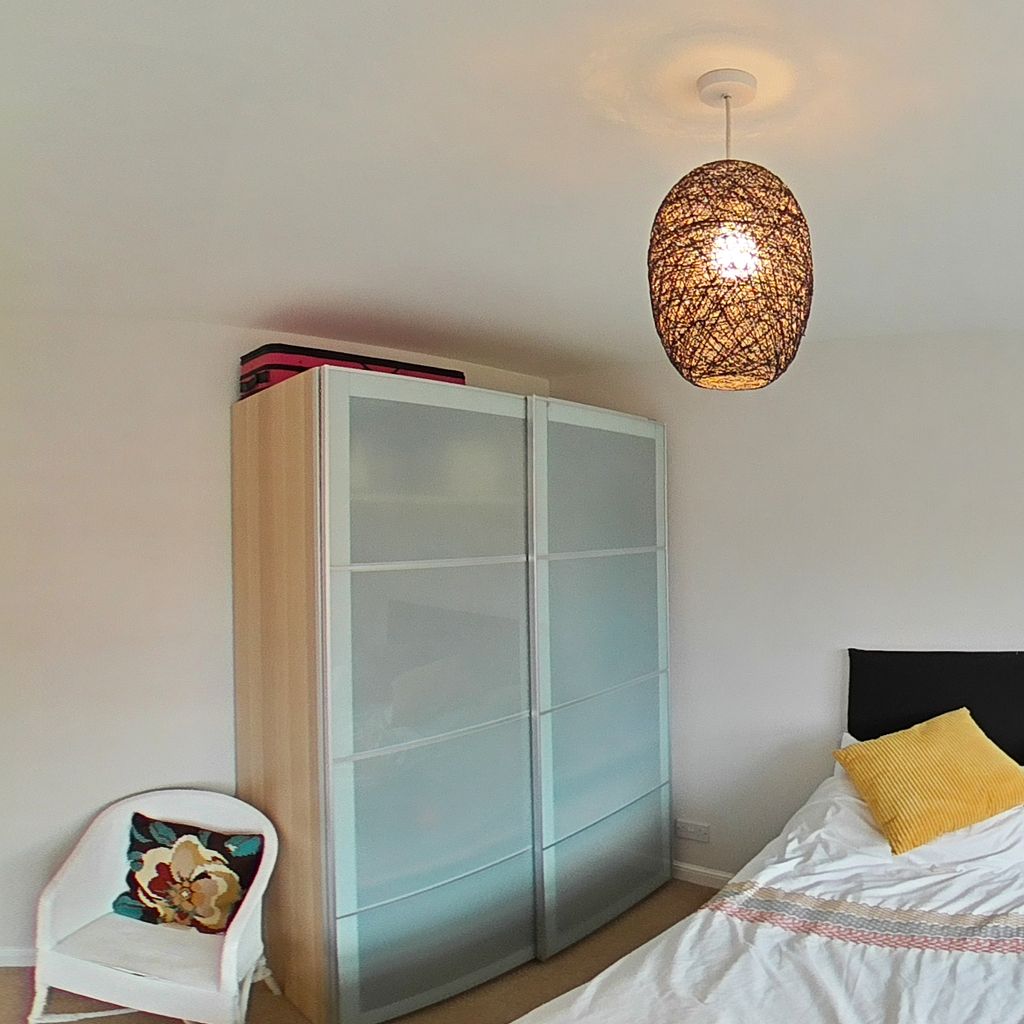 Bedroom 4 (2)