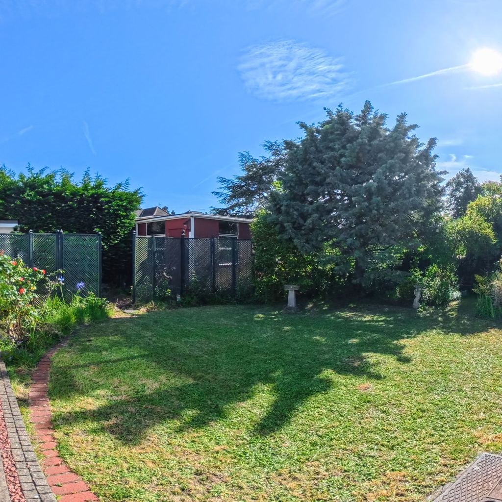 Garden deck
