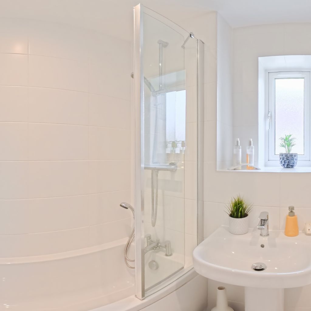 Family bathroom