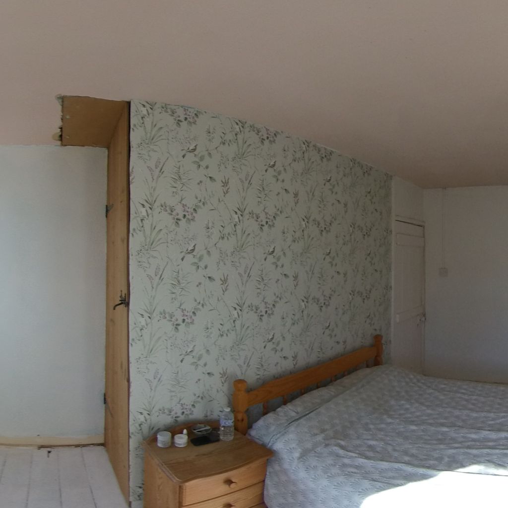 Bedroom 1 (2)