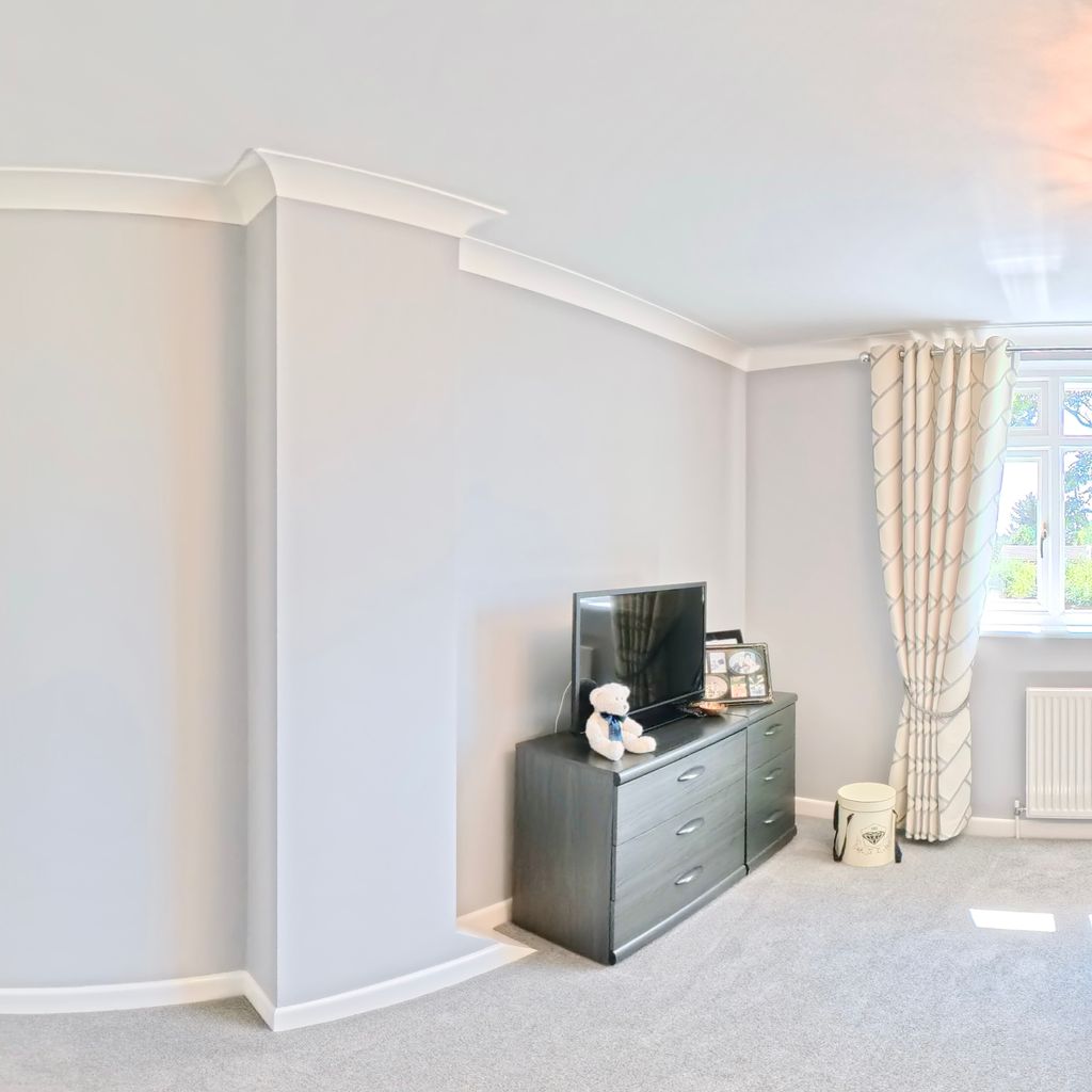 Bedroom 2b