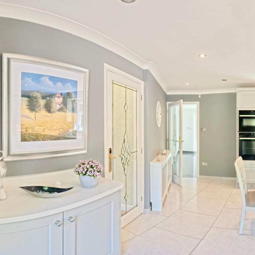 Kitchen 3