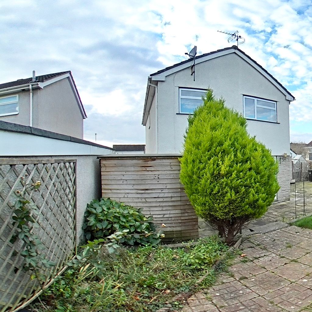 Rear corner