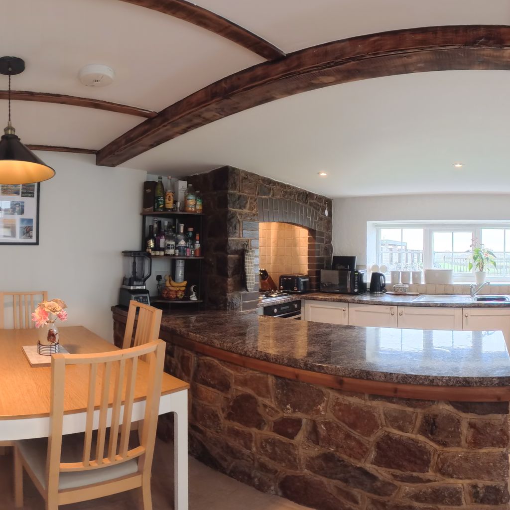 Kitchen diner