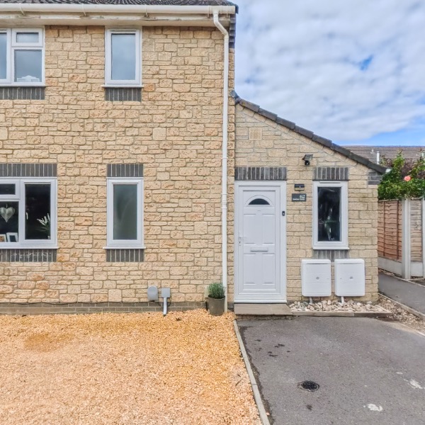 62 hawthorn crescent