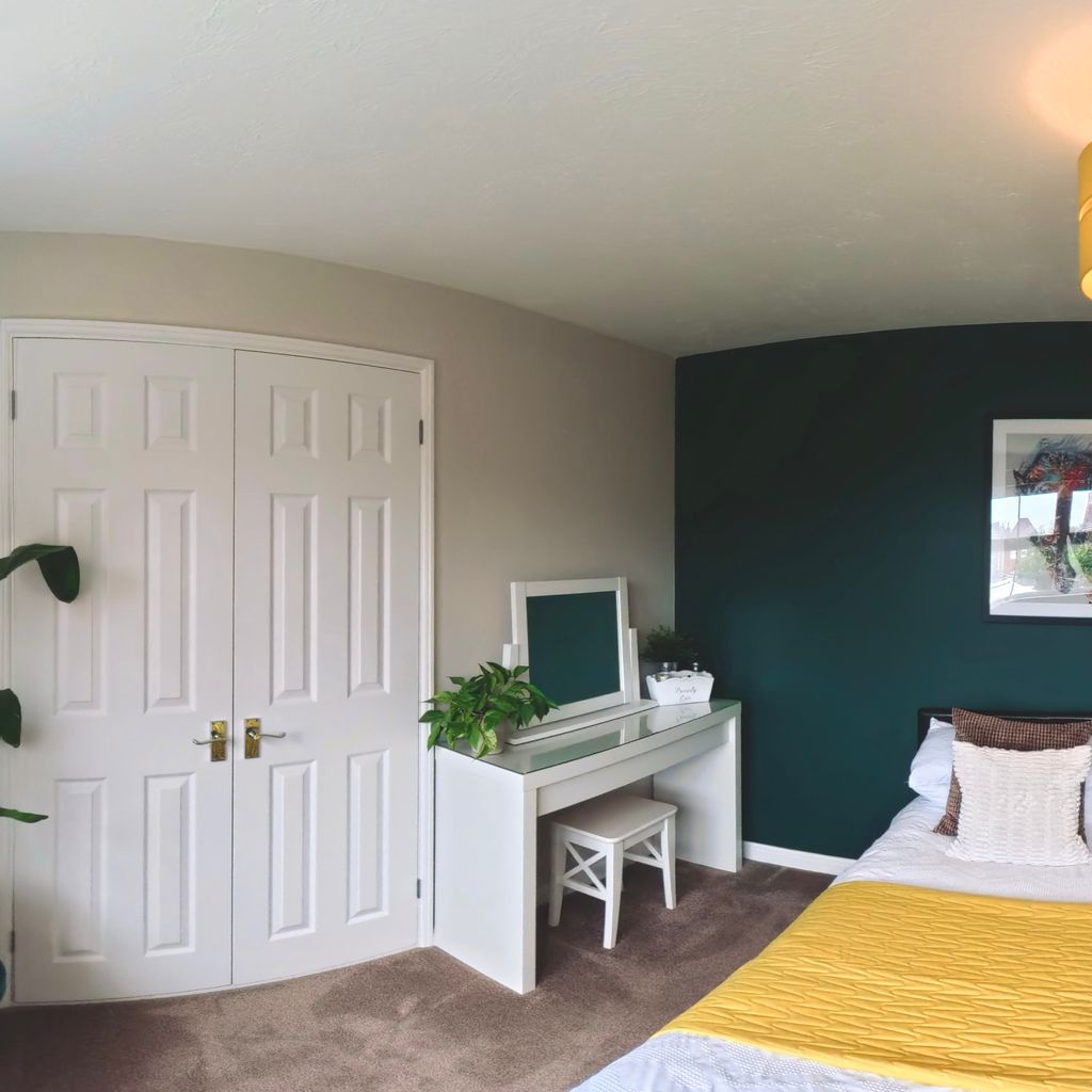 Bedroom 1 (a)