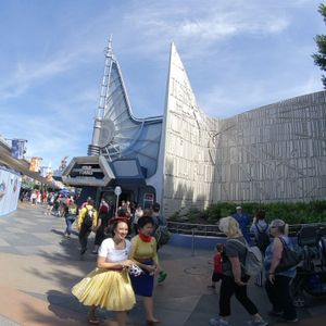 Tomorrowland - DapperDay at Disneyland 2019
