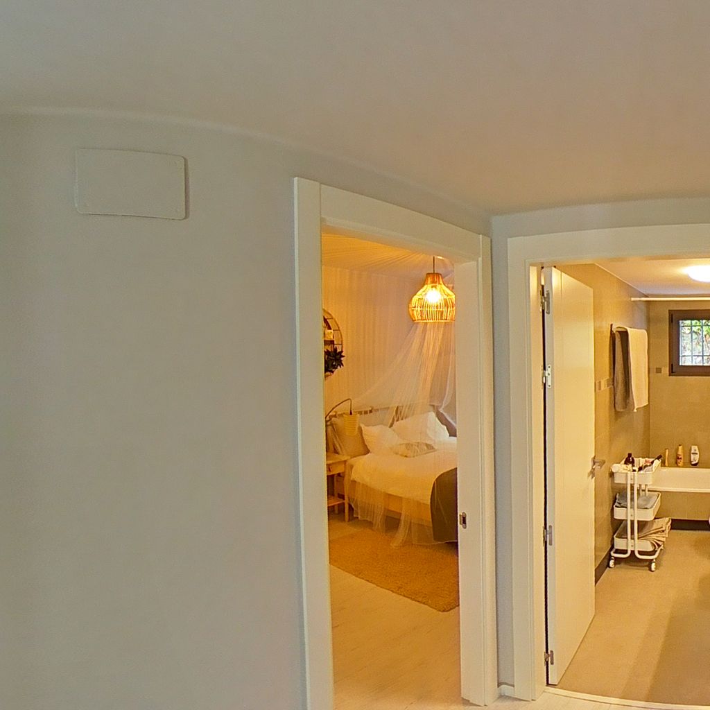 Hall second floor