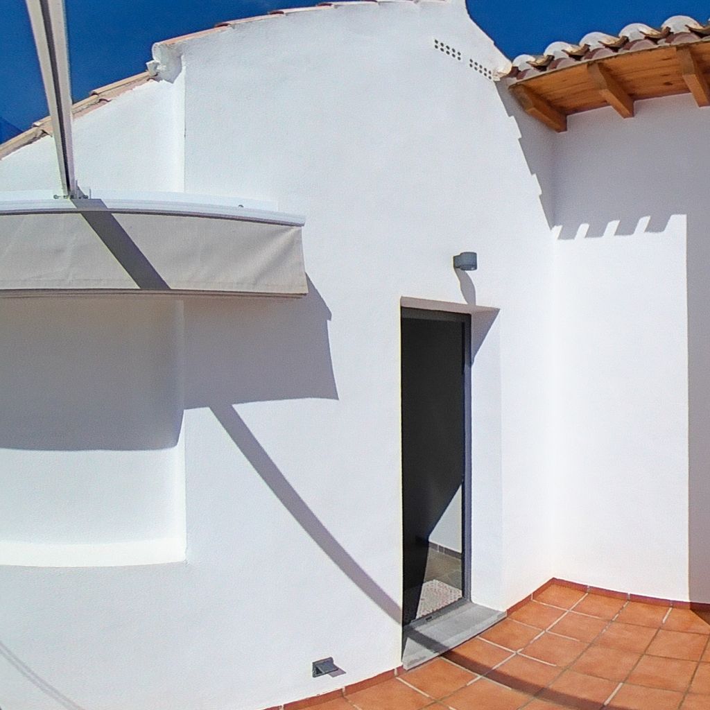 Roof terrace
