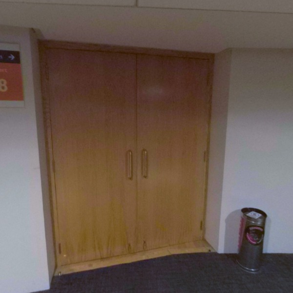 PUERTA 8