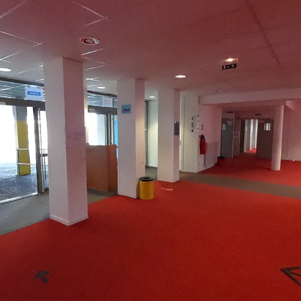 Hall2