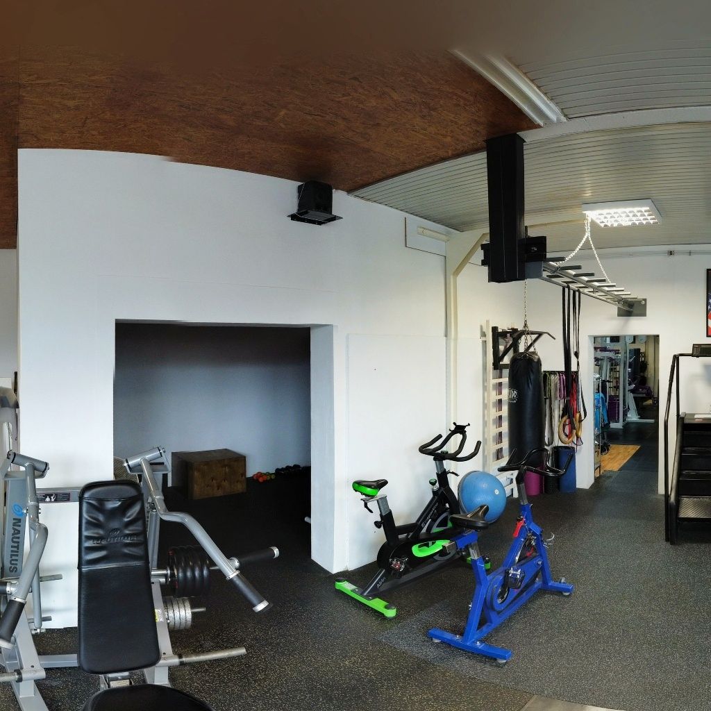 Weighlifting room