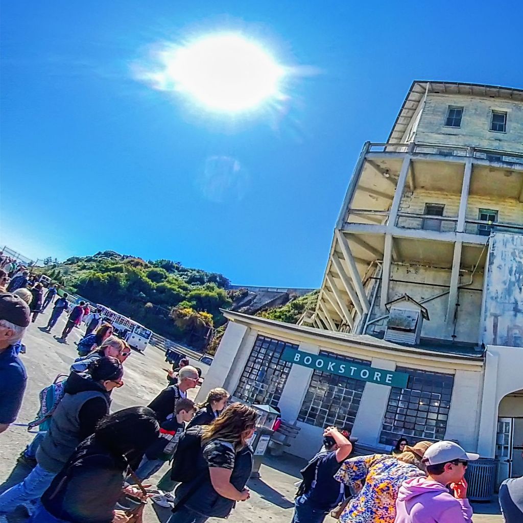 Alcatraz - Welcome