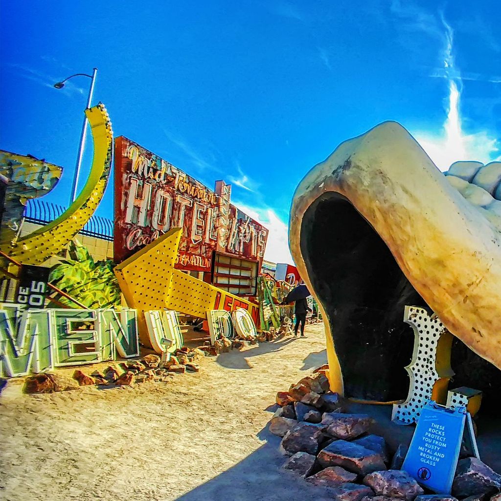 Neon Museum - 10