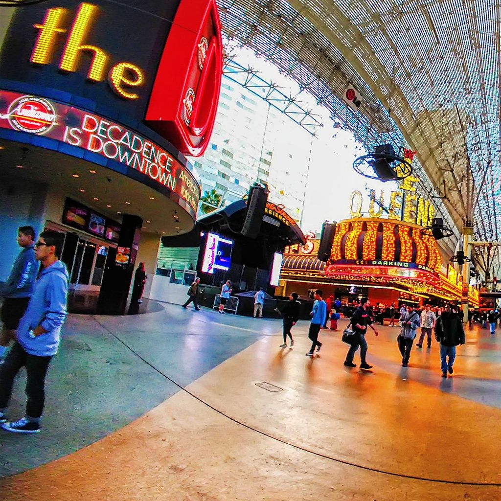 Fremont Street - The D