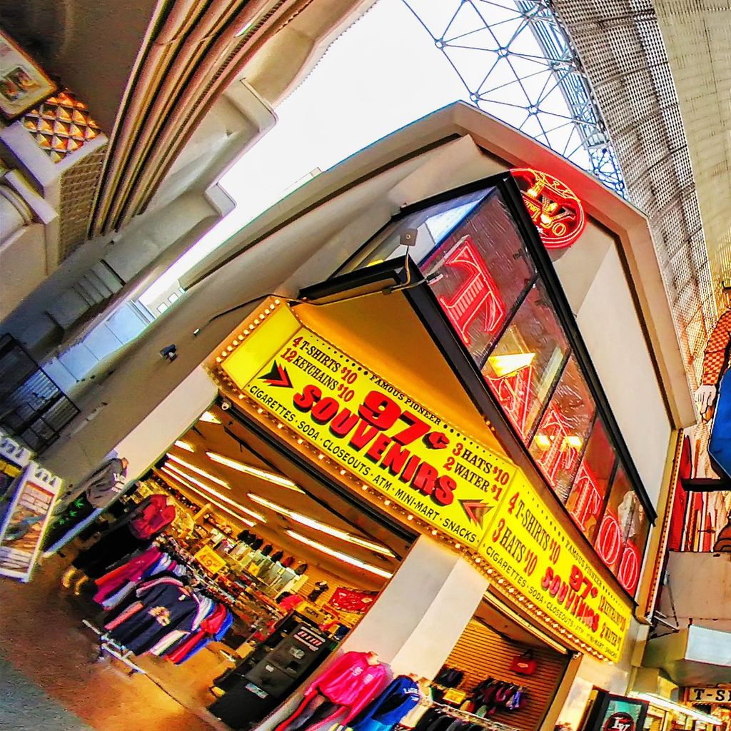 Fremont Street - Vegas Vic
