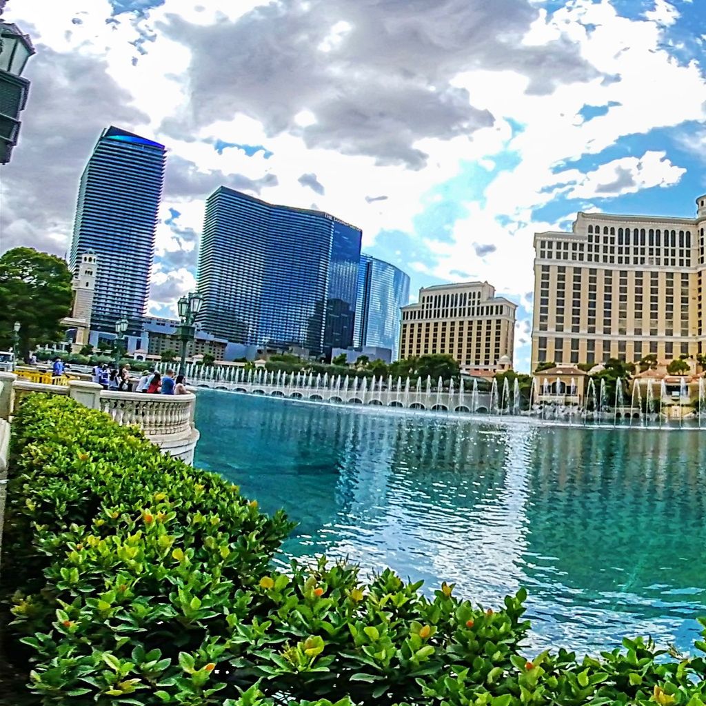 Bellagio - Fountain Side