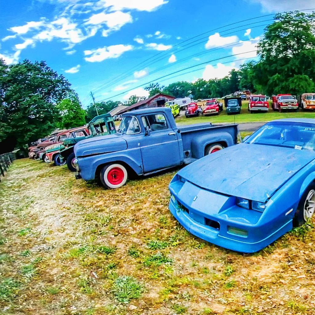 Camaro & Barracuda - Front