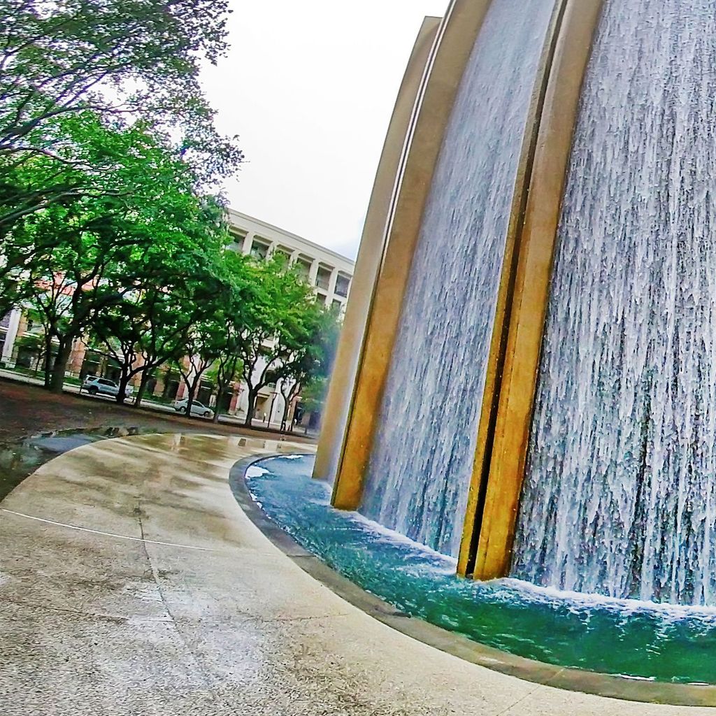 Waterfall Bac